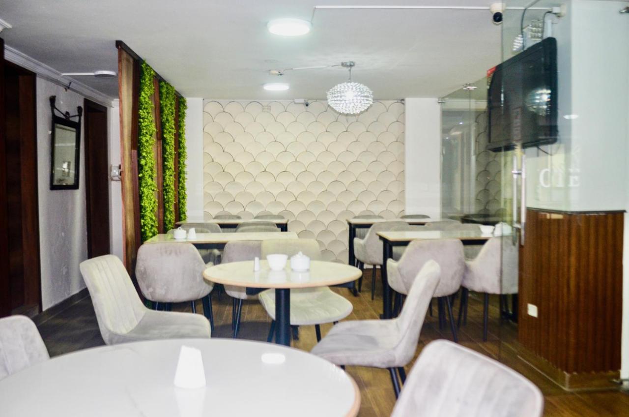 Hotel Imperial Ambato Exterior photo